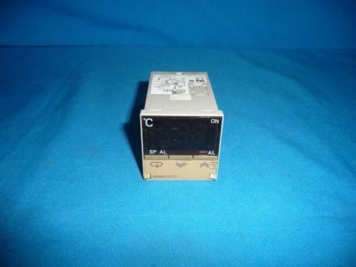 Omron E5CS-Q1KJ E5CSQ1KJ Temperature Controller C