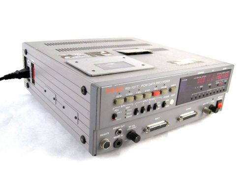 Teac rd-101t compact portable quad-sampling multi-channel pcm data recorder for sale