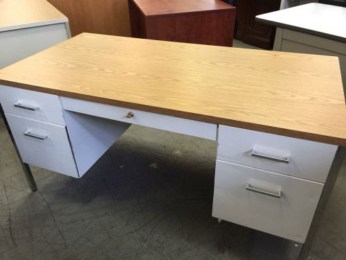 WHITE COLOR METAL DESK w/ LIGHT OAK COLOR LAMINATE TOP by STEELCASE 3200 SERIES