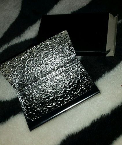 METAL BUSINESS CARD HOLDER/ ID CASE DAMASK EMBOSSED SILVER