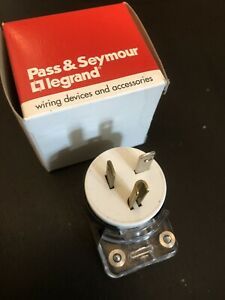 NIB PASS &amp; SEYMOUR PS5366-SSAN STRAIGHT BLADE ANGLE PLUG 20A 125V 2P NEMA 5-20P