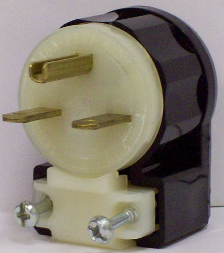 2 LEVITON 15A ANGLE PLUG 5666-CA