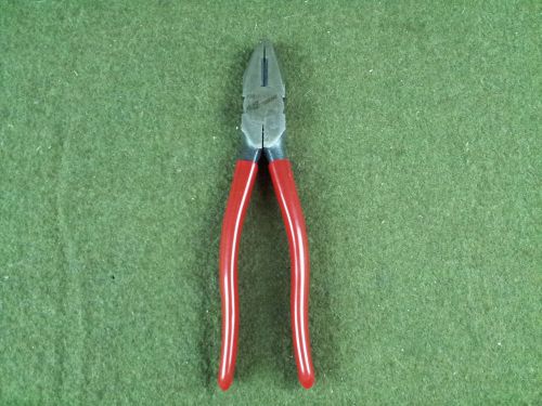 New Pro America 5028 8-1/2&#034; Linemans Pliers U.S.A