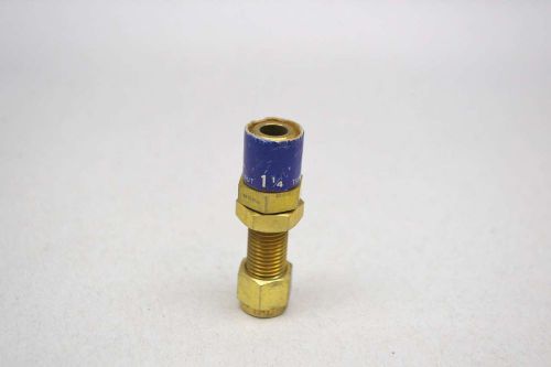 NEW SWAGELOK 1/4 IN TUBE UNION BRASS FITTING D430560