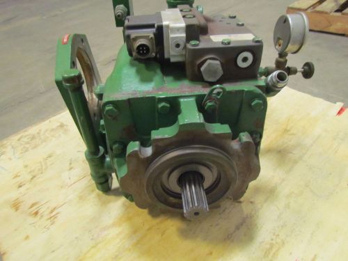 Danfoss 22-2065 Hydrostatic Hydraulic Variable Piston Pump MCV104A6907 EDC Unit