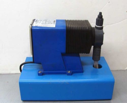 *** pulsafeeder pulsatron lvf4sa-vtt5-xxx electronic metering pump *** for sale