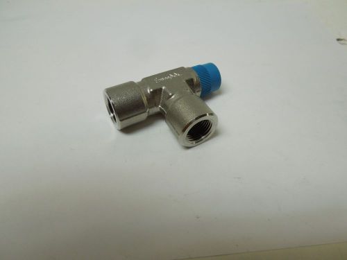 SWAGELOK SS-6-ST STREET TEE 3/8&#034; 316SS PIPE FITTING THREADED NPT       &lt;SS-6-ST