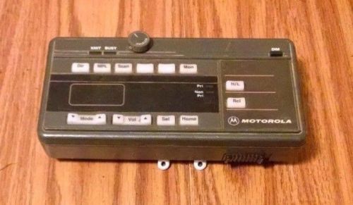 Motorola MaraTrac HCN1090A Mobile Radio Remote Mount Control Head w Squelch Knob