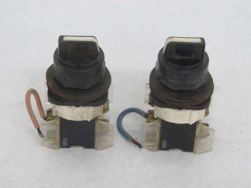 LOT 2 ALLEN BRADLEY 800T-JR2 2 POSITION SELECTOR SWITCH 600V-AC B373031