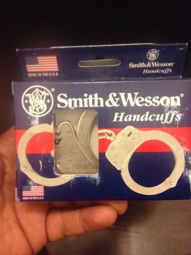 Smith &amp; Wesson Handcuffs