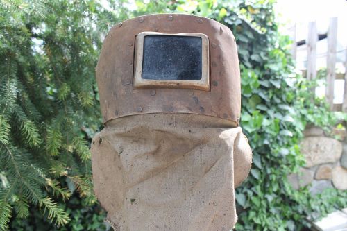 Antique Primitive Welding Mask-
							
							show original title