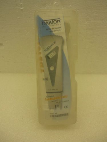 Oakton 35661-30 TDSTestr 3 + ATC Conductivity Meter in Case