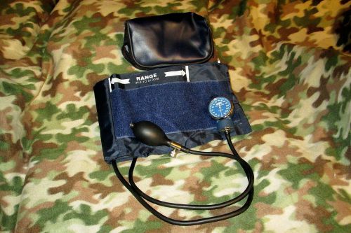 Labtron Sphygmomanometer W/Case &amp; Adult Cuff Blood Pressure Measurement WHN213MS