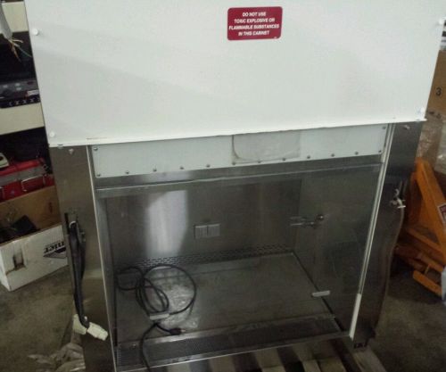 NuAire NU-425-300 Biological Safety Cabinet Class II A/B3 Fume Hood