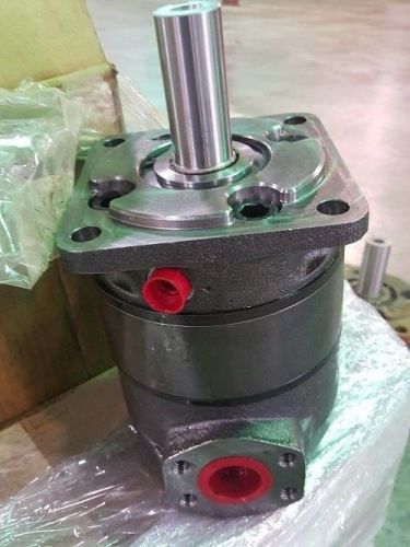 RINEER-REXROTH  HYDRAULICS SPLINED VANE MOTOR MOD:M015-61-1S-015-30 B1-TB-040