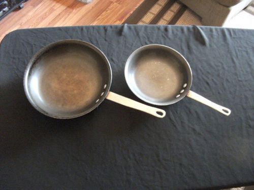 Commercial Aluminum Cookware Toledo Ohio (Calphalon)  8&#034; and 10&#034; pans