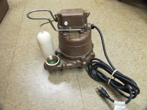 ZOELLER M55 Sump Pump, 3/10 HP, 1-1/2In, 19ft Max, BRZ