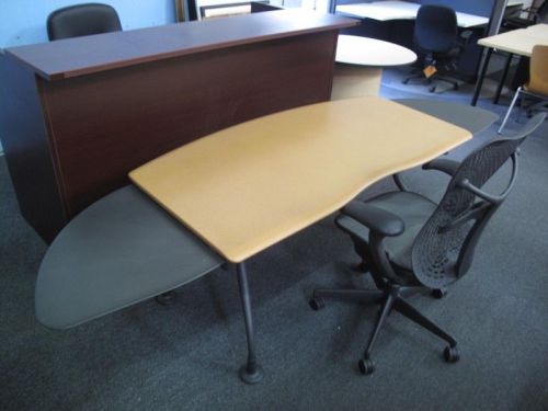 Herman miller &#034;kiva&#034; desk for sale