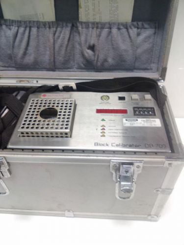 TECHNE THERMOCOUPLE AND RTD BLOCK CALIBRATOR DB-700