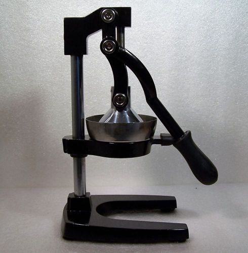 Manual Citrus Juice Press Focus Model #97336 NSF Foodservice LLC Black Silver