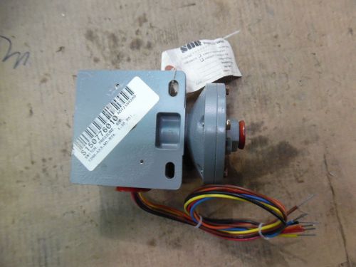 SOR PRESSURE SWITCH, 12N4-KK5-M2-B2A-(MODEL), SN: 030306365, NEW