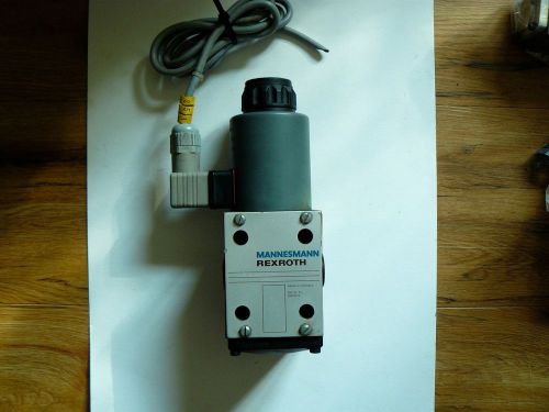 Mannesmann Rexroth 3WE10A30/CG24N9Z4 Solenoid Operation Valve Wired