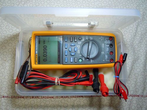 FLUKE 289 TRUE RMS MULTIMETER WITH LEADS + TEMP PROBE + FREE STORAGE CASE.