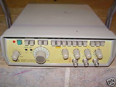 GW SWEEP FUNCTION GENERATOR GFG-8017G 0.02Hz - 2MHz