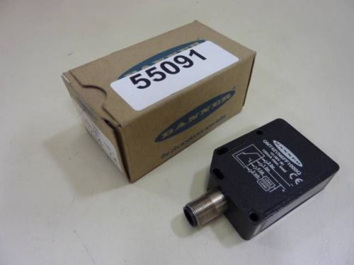 New Banner Engineering Sensor QMT42VN6FF1000Q #55091