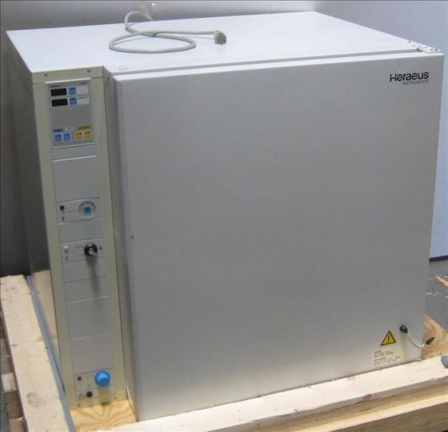 Heraeus instruments 6000 bb-6220 biology co2 incubator for sale