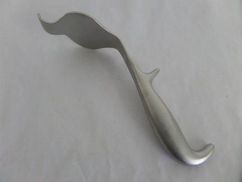 Zimmer Bennett Retractor 549-02 6.4cm Blade Width 12.7cm Blade Length