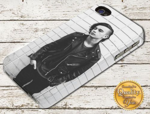 Matt Healy The 1975 Band Vocalist Face iPhone 4/5/6 Samsung Galaxy A106 Case