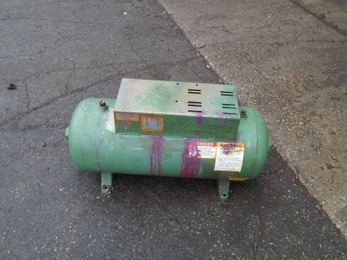 Dayton Electric 15 Gallon Horizontal ASME Code U Compressor tank 5Z358