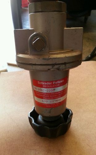 SCHRADER BELLOWS 1/4&#034; AIR REGULATOR 3562-2200 w/ Guage, Used