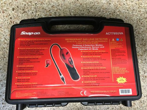 Snap-on Refrigerant Gas Leak Detector ACT795UVA