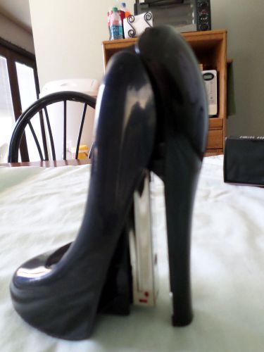 Swingline High Heel Stapler Adorable!  Black BNIB