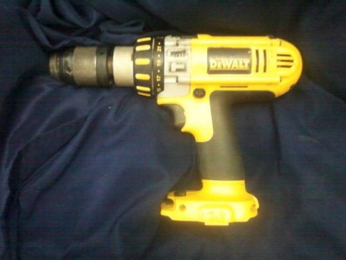 DeWalt 18 Volt Hammer Drill dc925