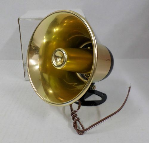 New Old Stock AMPLIFIED HORN 5W WATT LOUDSPEAKER SIREN Taiwan