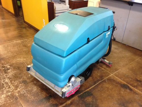 Tennant 5700 XP Cylindrical 32&#034; Floor Scrubber