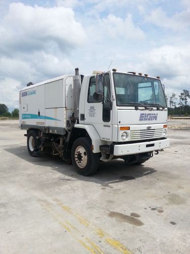 2001 Elgin Sterling SC8000 Geo Vac Street Sweeper