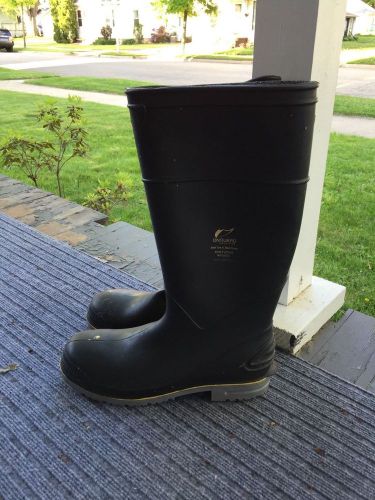 Steel toe rubber boots men size 8