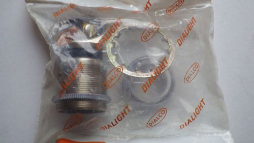 DIALIGHT 80-0914-1237-301 LAMP SOCKET WITH LENS CLEAR 125V 75W 1&#034; NIB