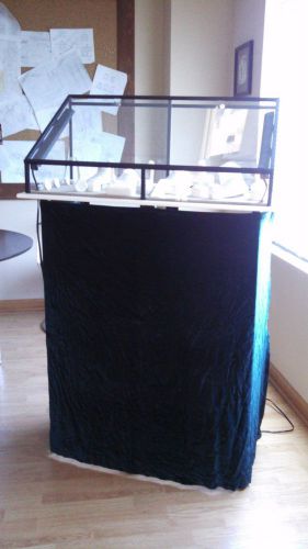 Jewelry display cases with lights for sale