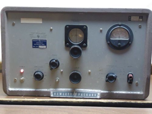 VINTAGE HEWLETT PACKARD MODEL 650A TEST OSCILLATOR