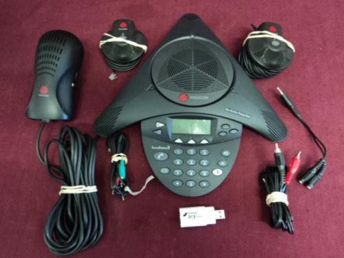 Polycom Sound Station 2  2201-16200-601        (B3C)