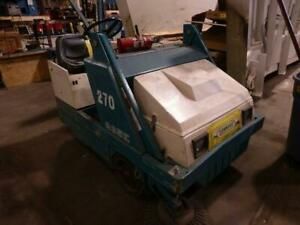 TENNANT FLOOR CLEANER SWEEPER MODEL 235E