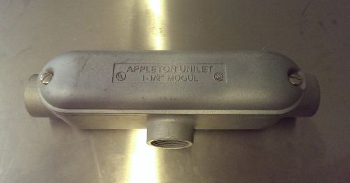 NEW APPLETON UNILET MOGUL &#034; TEE &#034; CONDUIT BODY  1 1/2&#034;   &#034;T &#034; MALL/IRON