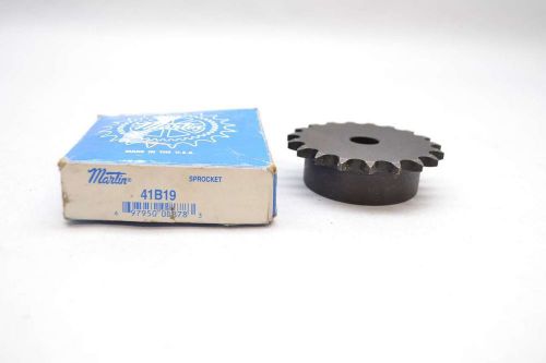 NEW MARTIN 41B19 5/8 IN ROUGH BORE SINGLE ROW CHAIN SPROCKET D426228