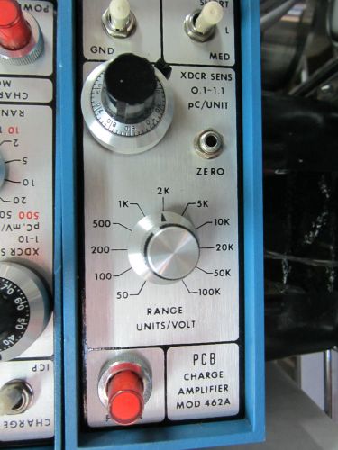 PCB PIEZOTRONICS 462A CHARGE AMPLIFIER for ACCELEROMETER VIBRATION CALIBRATION