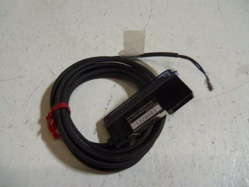 KEYENCE FS-V11 FIBEROPTIC SENSOR *USED*